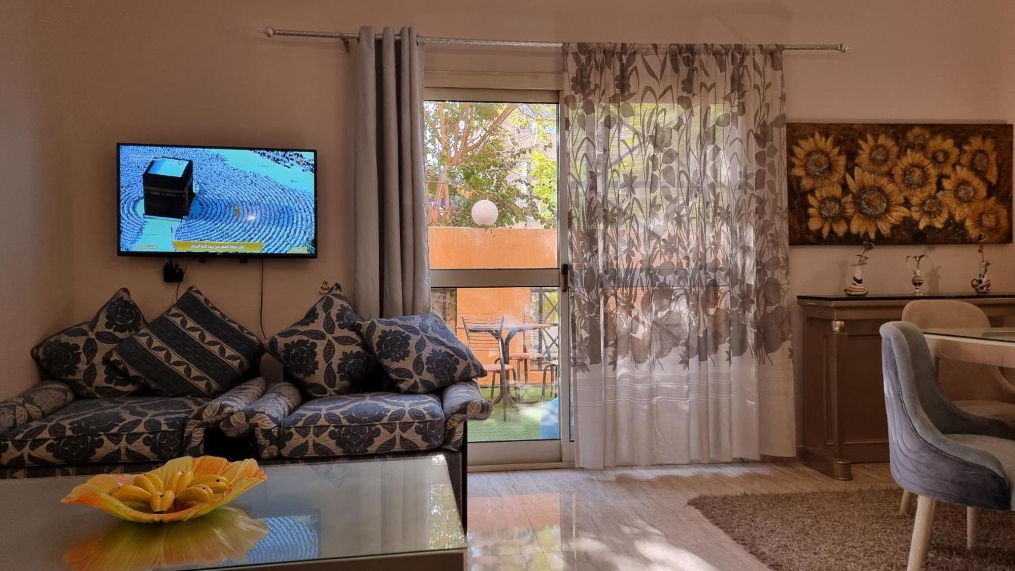 Апартаменти شقه فندقيه فاخره غرفتين نوم Sheikh Zayed City