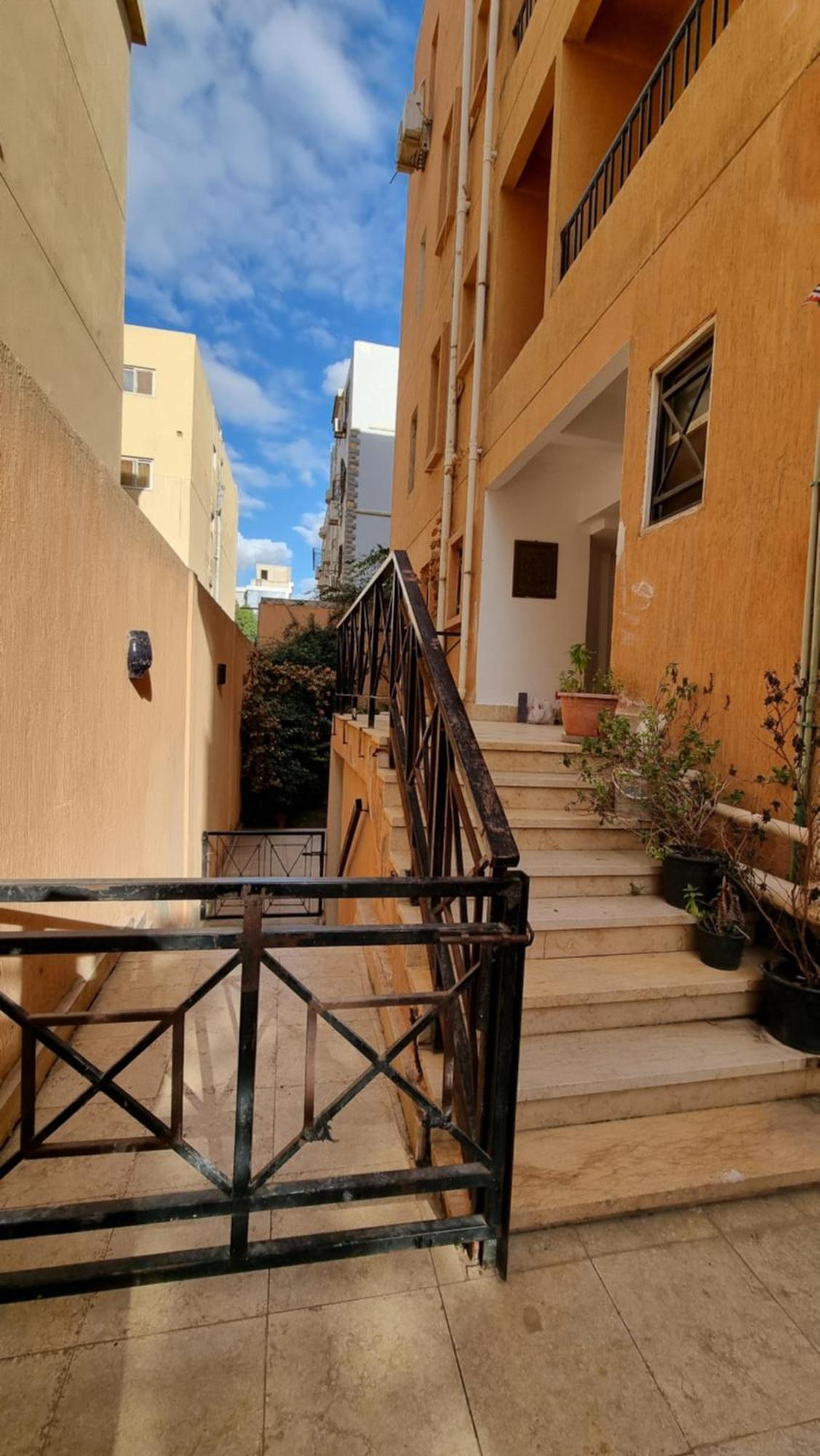 شقه فندقيه فاخره غرفتين نوم Sheikh Zayed City